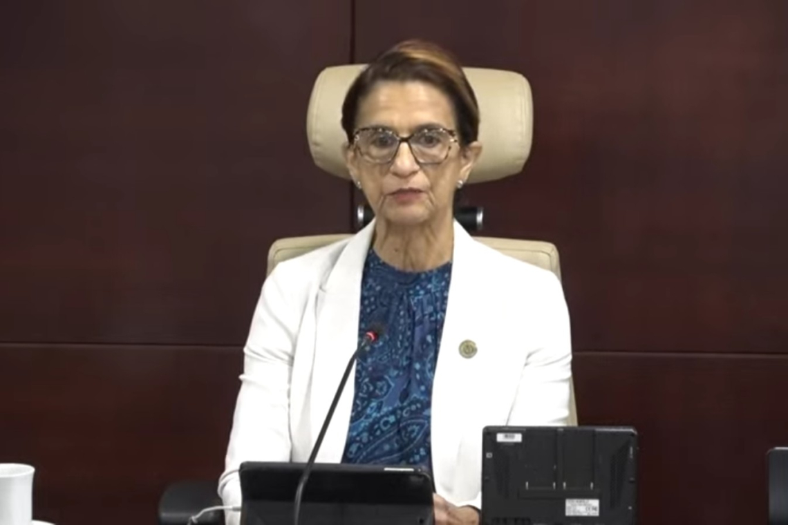 Sarah outlines progress toward Open Parliament, responsible AI